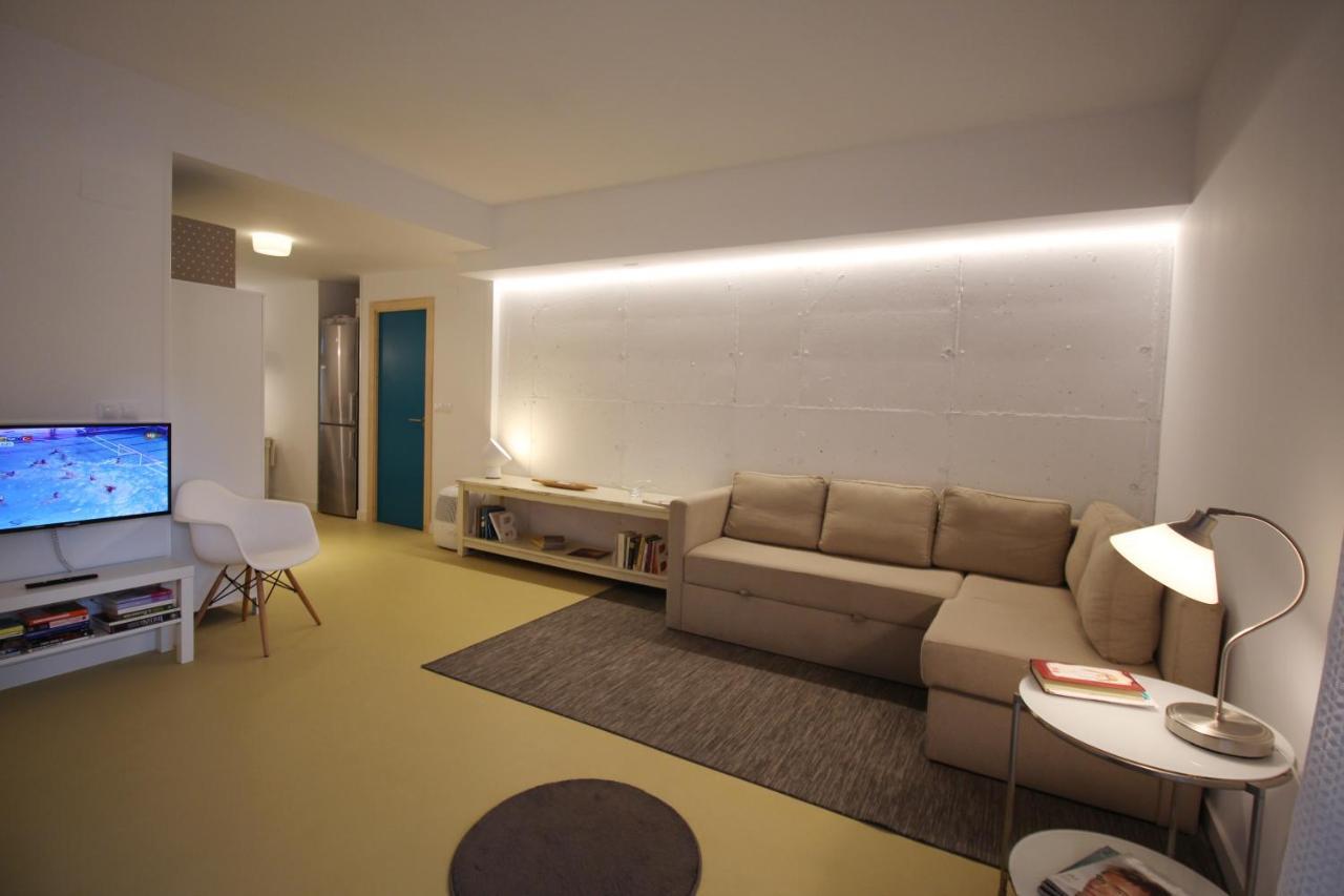Apartamento Tipo Loft โซโม ภายนอก รูปภาพ